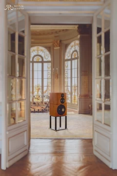 REVIVAL AUDIO ATALANTE 5 WALNUT Grīdas akustiskā sistēma