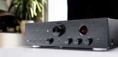 MAGNAT MA-700 Black Hibrīdais lampu Bluetooth® aptX STEREO PASTIPRINĀTĀJS
