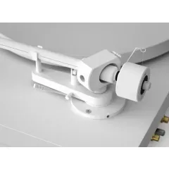 PRO-JECT DEBUT PRO WHITE EDITION VINILA PLAŠU ATSKAŅOTĀJS
