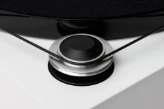 PRO-JECT Essential III White Gloss VINILA PLAŠU ATSKAŅOTĀJS