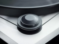 PRO-JECT PRIMARY E WHITE VINILA PLAŠU ATSKAŅOTĀJS