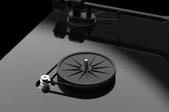 PRO-JECT T1 Piano OM5e Black VINILA PLAŠU ATSKAŅOTĀJS