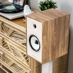 TRIANGLE BOREA BR03 CONNECT LIGHT OAK Aktīvā akustiskā sistēma
