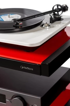 NORSTONE ESSE HIFI BLACK/RED HiFi aparatūras statne